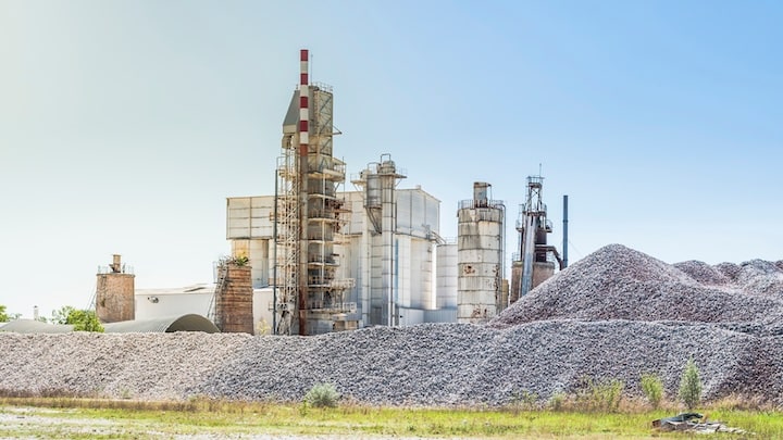 Triggering Investment in First-of-a-Kind and Early Near-Zero Emissions Industrial Facilities
